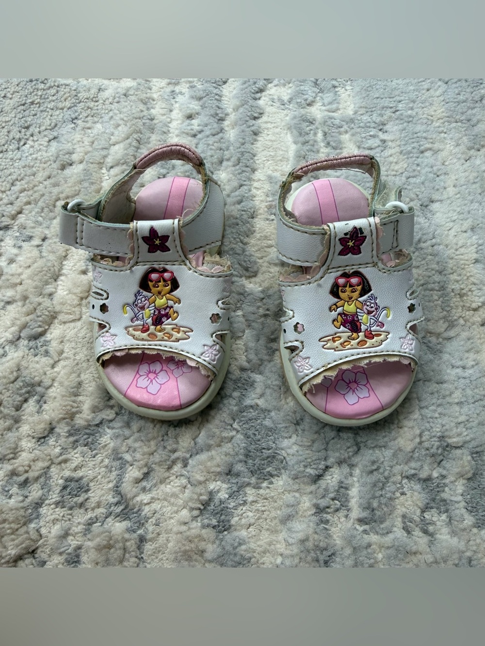Vintage 2004 Dora the Explorer & Boots Sandals size 2